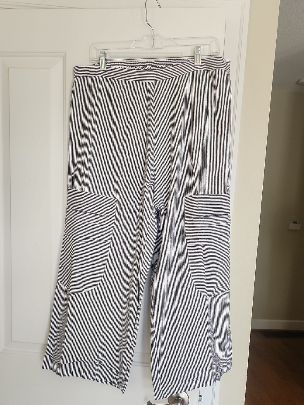 Wide Leg Striped Pull-On Pants - Black & White
